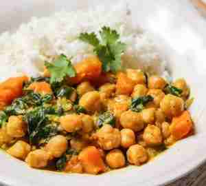Chickpea, Sweet Potato and Spinach Curry Recipe - ROAM LOUD